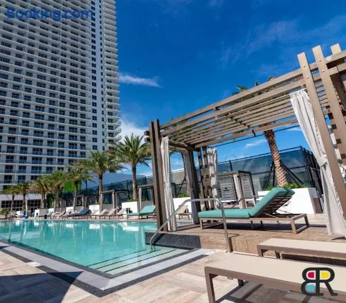 HYDE Beach House Apartments - Image 1