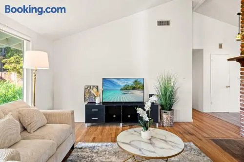 Perfect Family Home with Fireplace & Spacious Yard - Image 1
