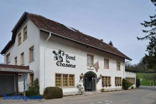Hôtel du Chasseur - Image 1