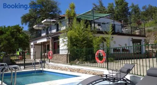 Casa Rural El Mirador de Acebo, 4 estrellas, piscina, SPA - Image 1