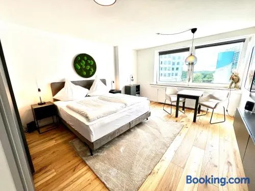 City-Apartment mit Rheinblick - Image 1