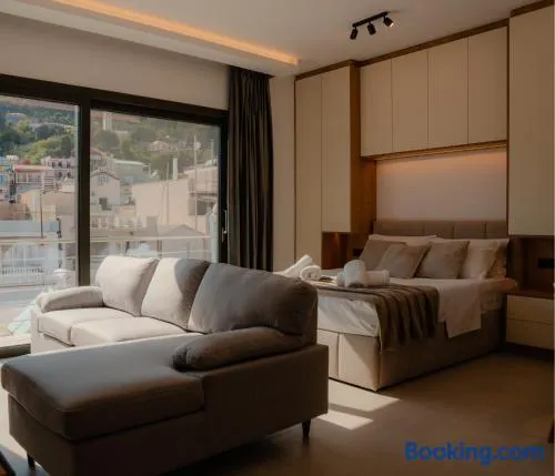 40 Urban Living - Image 1