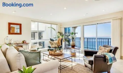 One Bedroom Oceanfront Residence with Panoramic Vi - Image 1
