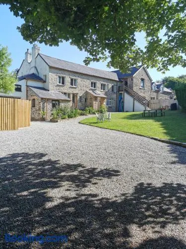 THE OLD RECTORY ROSE COTTAGE in Jacobstow 10 mins to Widemouth bay and Crackington Haven,Nearby Bude,Tintagel,Port Issac,Clovelly,PARKING FOR LARGE AND MULTIPLE VEHICLES - Image 1