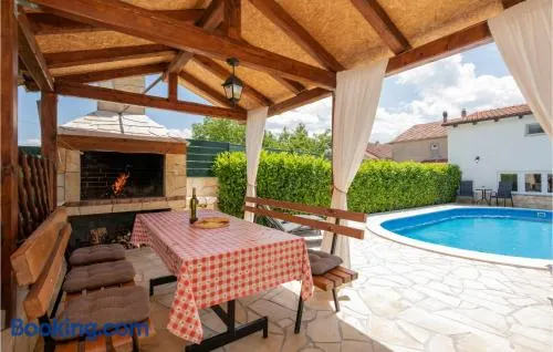Two-Bedroom Holiday Home In Imotski - Image 1