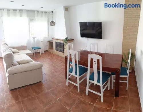 Cozy townhouse in Soneja - Image 1