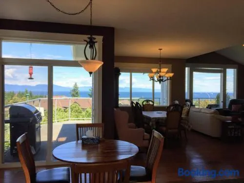 NeckPoint Treasure BNB - Image 1