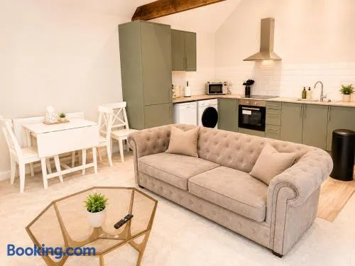 Stylish Apartment in Bourne Town Centre | Sleeps 4 - Image 1