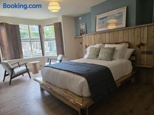 Connemara National Park Lodge - Image 1