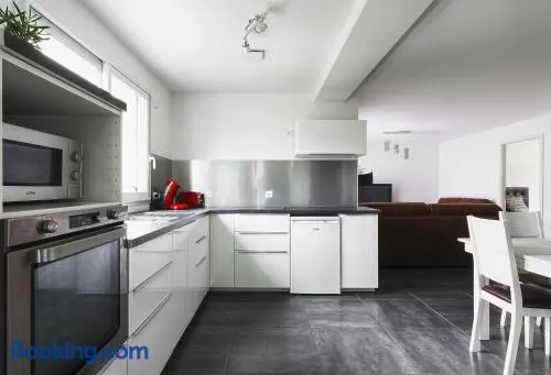 Appartement de 70 m2 dans maison comptenporaine - Image 1