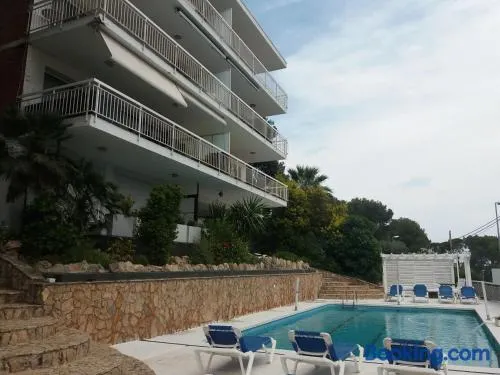 Panoramic 4 Apartments 2B - Image 1