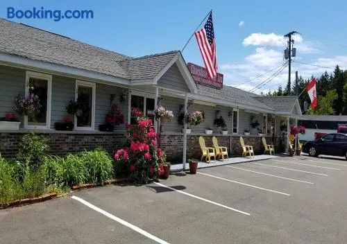 The Fundy Rocks Resort - Image 1