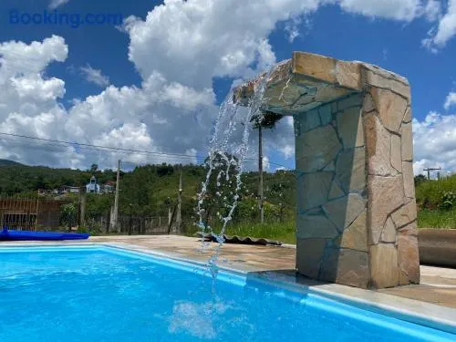 Excelente casa com piscina próximo SP - Image 1