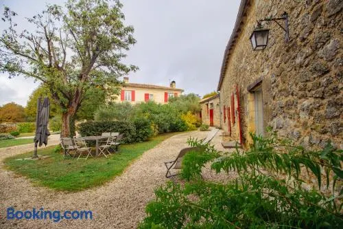 Annexe du Mesnil - Jardin & climatisation - Image 1