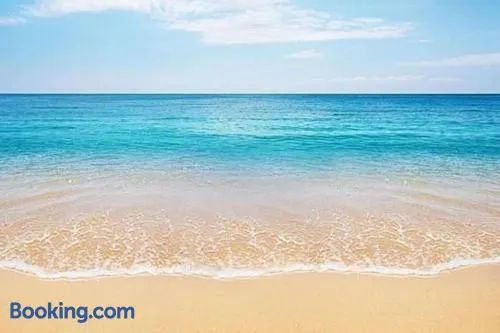 Beach House ***** - Image 1
