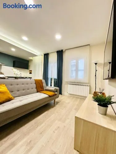La Beltraneja XIII Apartamento con encanto en el casco histórico - Image 1