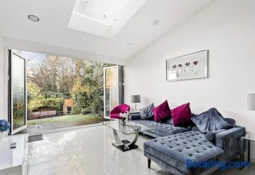 Weybridge Home - Image 1