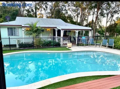 Spacious 3 Bed Country Cottage, - Image 1