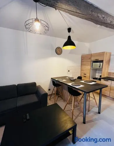 Appartement T2 dans le centre ville de Carcassonne - Image 1