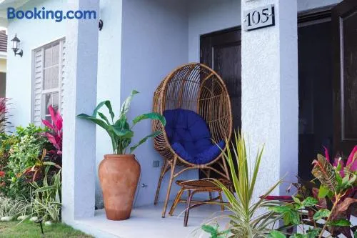 Escapehaven Villa, Peaceful Stay Near Ocho Rios Beaches - Image 1