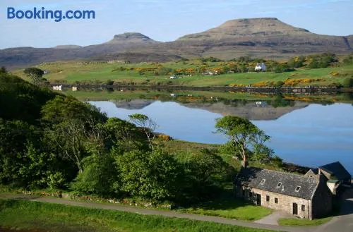 Dunvegan Castle Laundry Cottage - Image 1