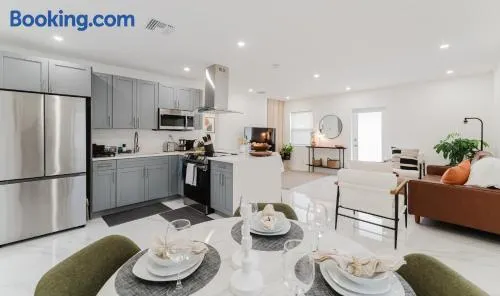 BOHO Elegance in the FLL city! - Image 1