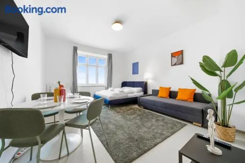 2 Bedroom Apartments, free Parking, Kitchen, Smart TV - Image 1