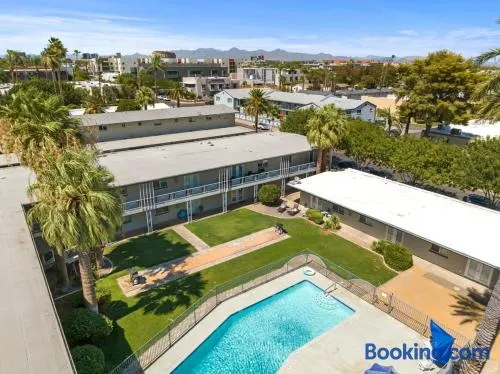 2BD Walk Out To Pool Old Town Scottsdale Paradise - Image 1