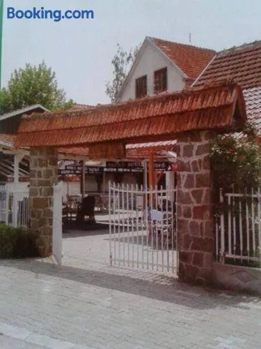 Privatni smeštaj Nanica - Image 1
