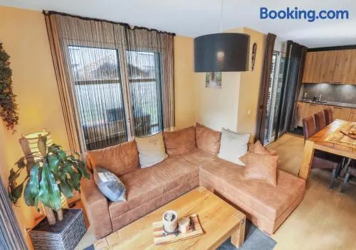 Bel appartement avec parking souterrain sur place - Image 1
