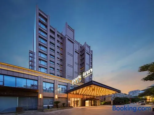 Park Inn by Radisson Wenzhou Longwan International Airport Wanda Plaza - Image 1