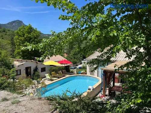 Maison Castellane Chambre d'Hotes B&B - Image 1