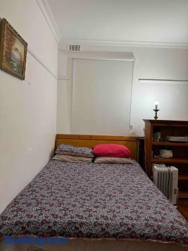 Ashburton big Room with shared bathroom 1 - Image 1