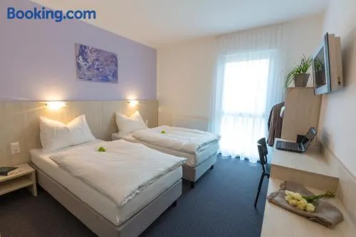 Topmotel - Image 1