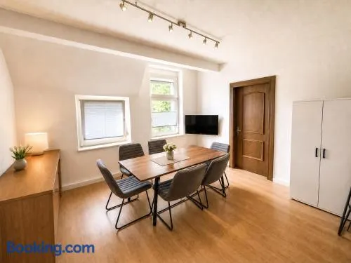 Monteurzimmer Wohngemeinschaft oder komplette Monteurwohnung in Recklinghausen mit getrennten Betten WLAN Küche perfekt für Teams - Image 1