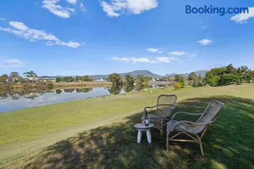 Riverfront Cottage - Image 1