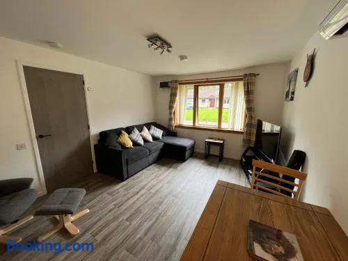 The Wee Hoose near Loch Ness, private garden, private parking - Image 1