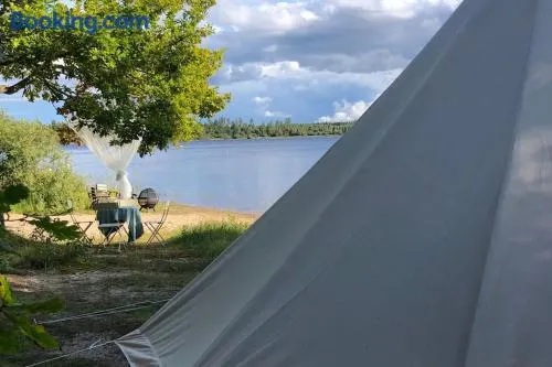 Nature Bell-tent with lakeside view - Image 1