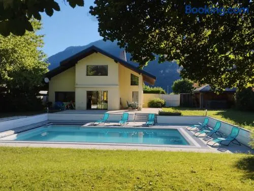Villa Armonia, piscine chauffée, jacuzzi et jardin à 5mn du lac d Annecy - Image 1