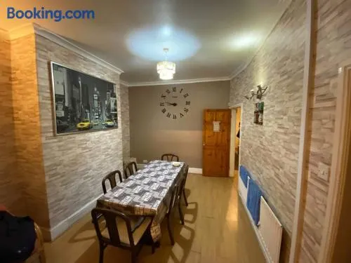 GO BIG ! Entire cozy House for max 8 people near city center - Image 1