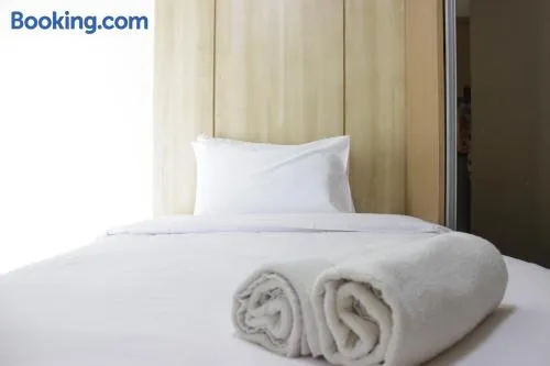 Appropriate Studio Apartment at Easton Park Residence Jatinangor near IPDN By Travelio - Image 1