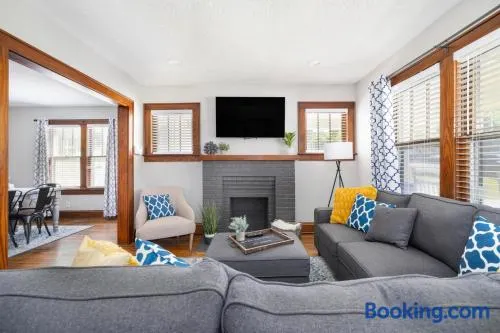 3BR Bristol Retreat - 2 Blocks from State Street - Image 1