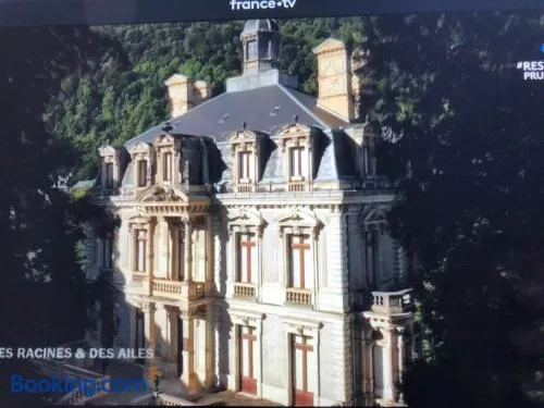 Studio Luchon location standing VILLA LUISA Luchon Pyrénées - Image 1