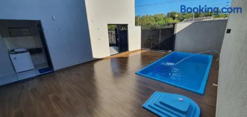 Casa Ampla com Piscina em Foz | 4 Suítes + Área Gourmet - Image 1