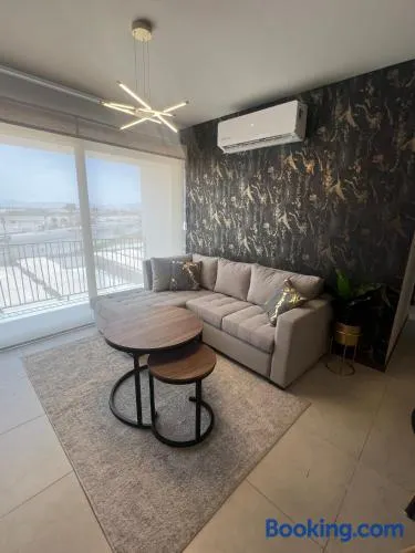 Modern and equipped apartment - Image 1