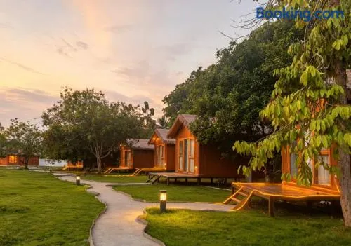 Semporna Fairy Waterfront Resort 仙本那精灵河畔度假村 - Image 1