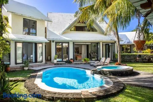 Villa Clémentine villa with private pool - Image 1