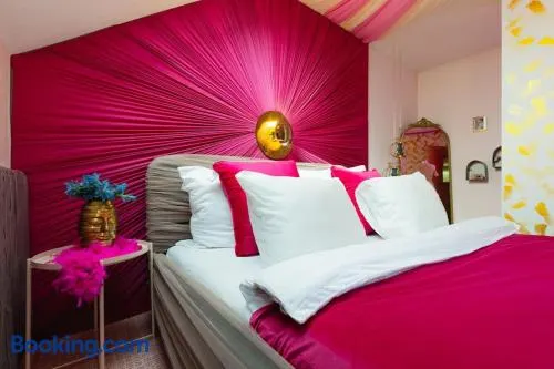 Free Parking-3BR-200m2 House-AC-1000m2 Garden - Image 1