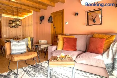 Apartament familiar de luxe i balcó amb vistes by RURAL D'ÀNEU - Image 1