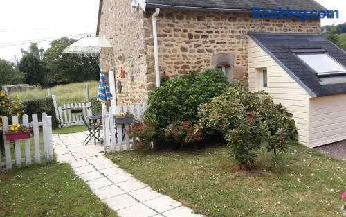 Le Petit Montceaux - Image 1